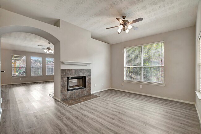 Building Photo - 2013 Lulach Ln