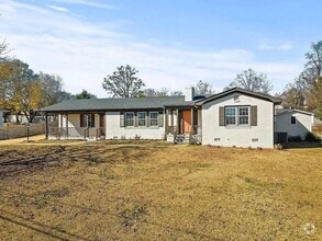 Building Photo - 305 Hillside Dr