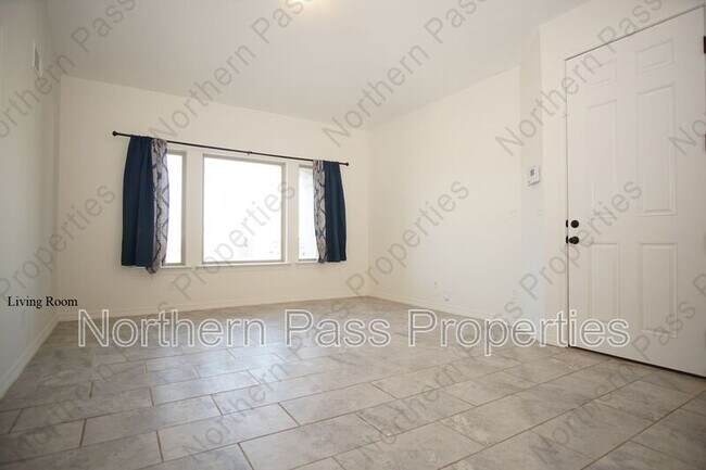 Building Photo - 14380 Tobe Davis Dr
