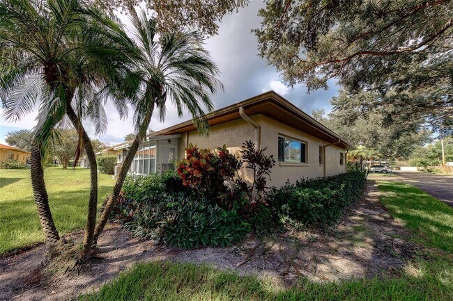 Building Photo - 2460 Northside Dr