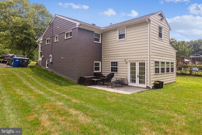 Building Photo - 3234 Dye Dr