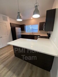 Building Photo - 2874 Kiesel Ave