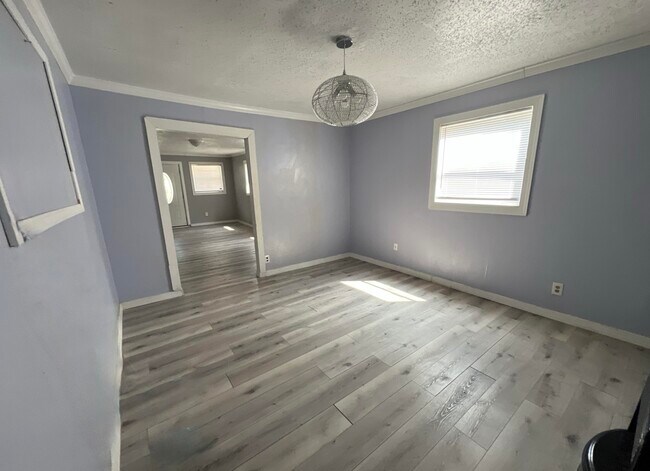 Building Photo - 6981 Cutter St