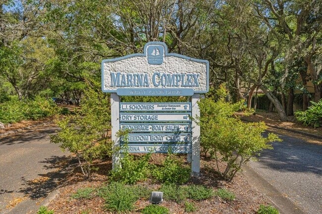 Building Photo - 1940 Bluewater Blvd