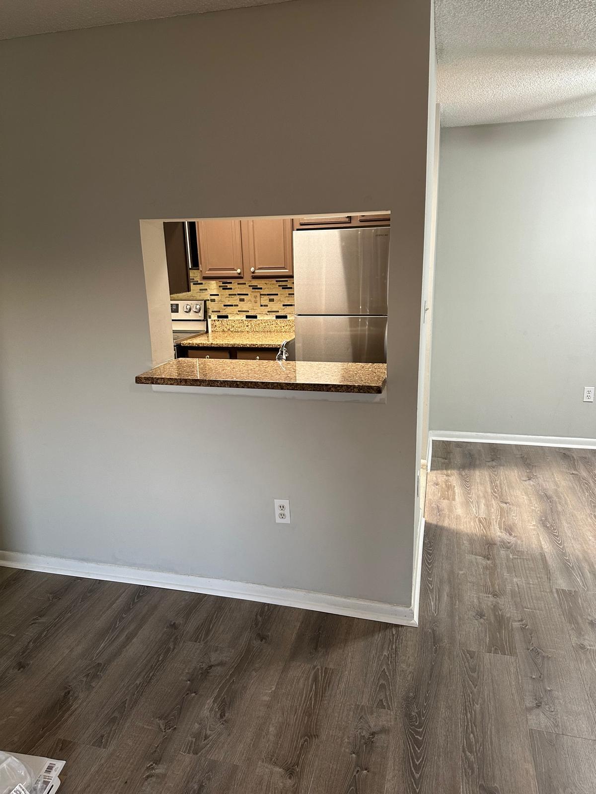Wide shot of dining area - 505 Ravens Crest Dr