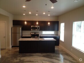 Building Photo - Wildwood 1