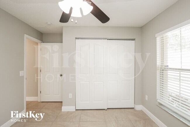 Building Photo - 2885 Paynes Prairie Cir