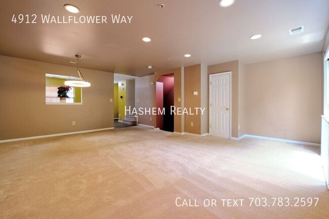 Building Photo - 4912 Wallflower Wy