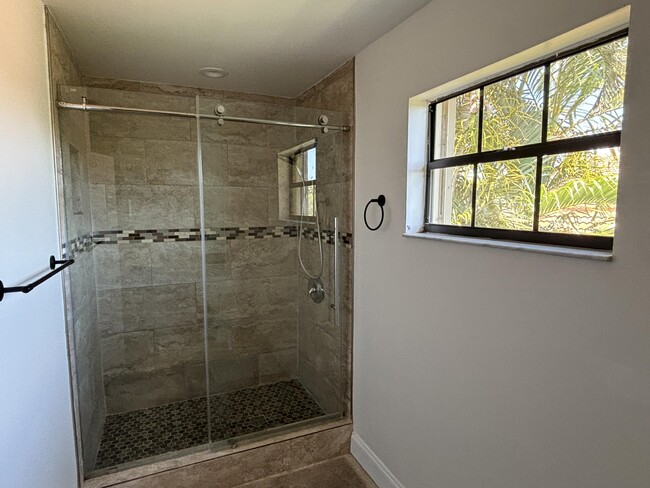 Building Photo - 1760 Shoreside Cir