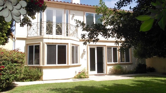 Building Photo - 1842 10th St