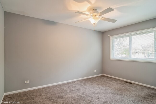 Building Photo - 101 Springhill Dr