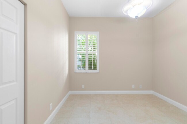 Building Photo - 6659 Conch Ct