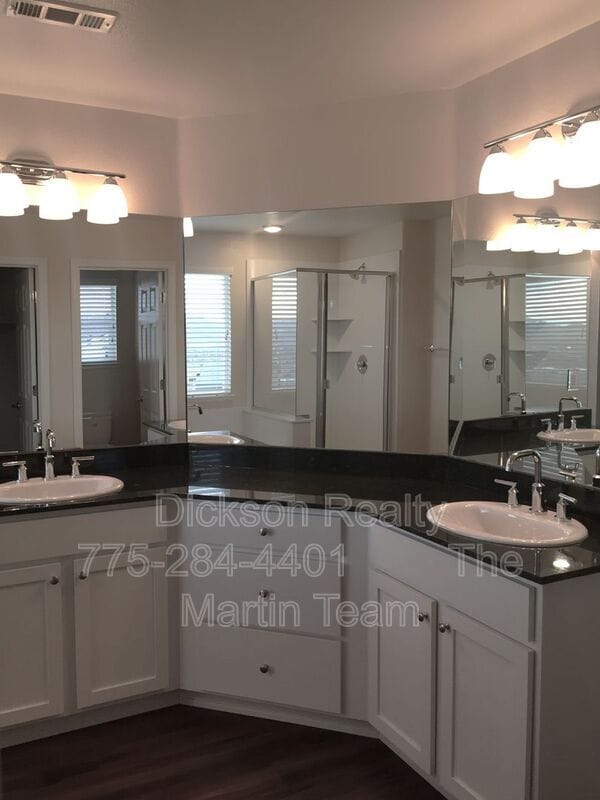 Building Photo - 2950 Cityview Terrace