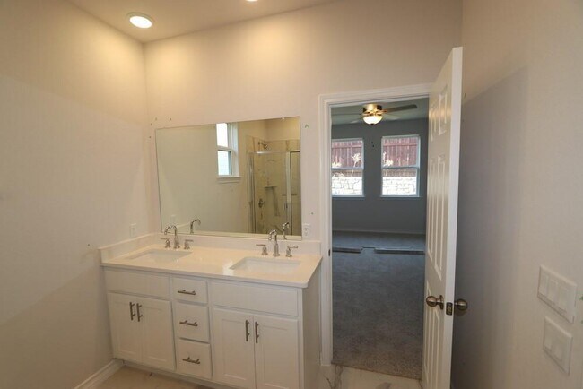 Building Photo - 15704 Singh Dr