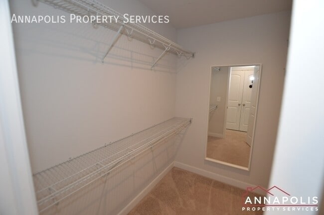 Building Photo - 503 Highland Dr