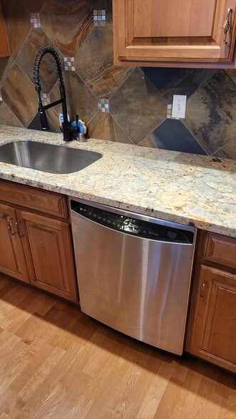 Building Photo - 4116 California Ave SW