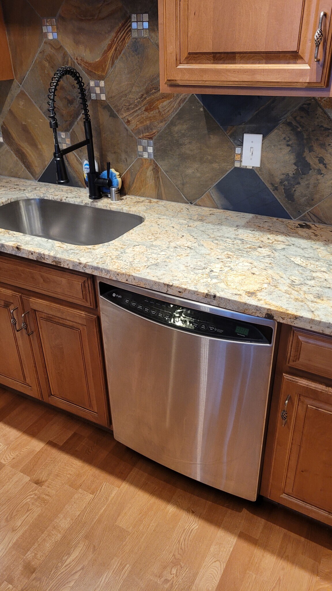 Building Photo - 4116 California Ave SW