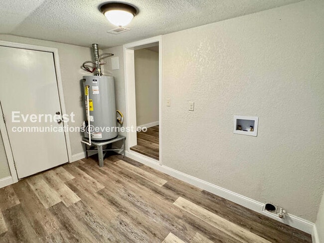 Building Photo - 813 J St NW