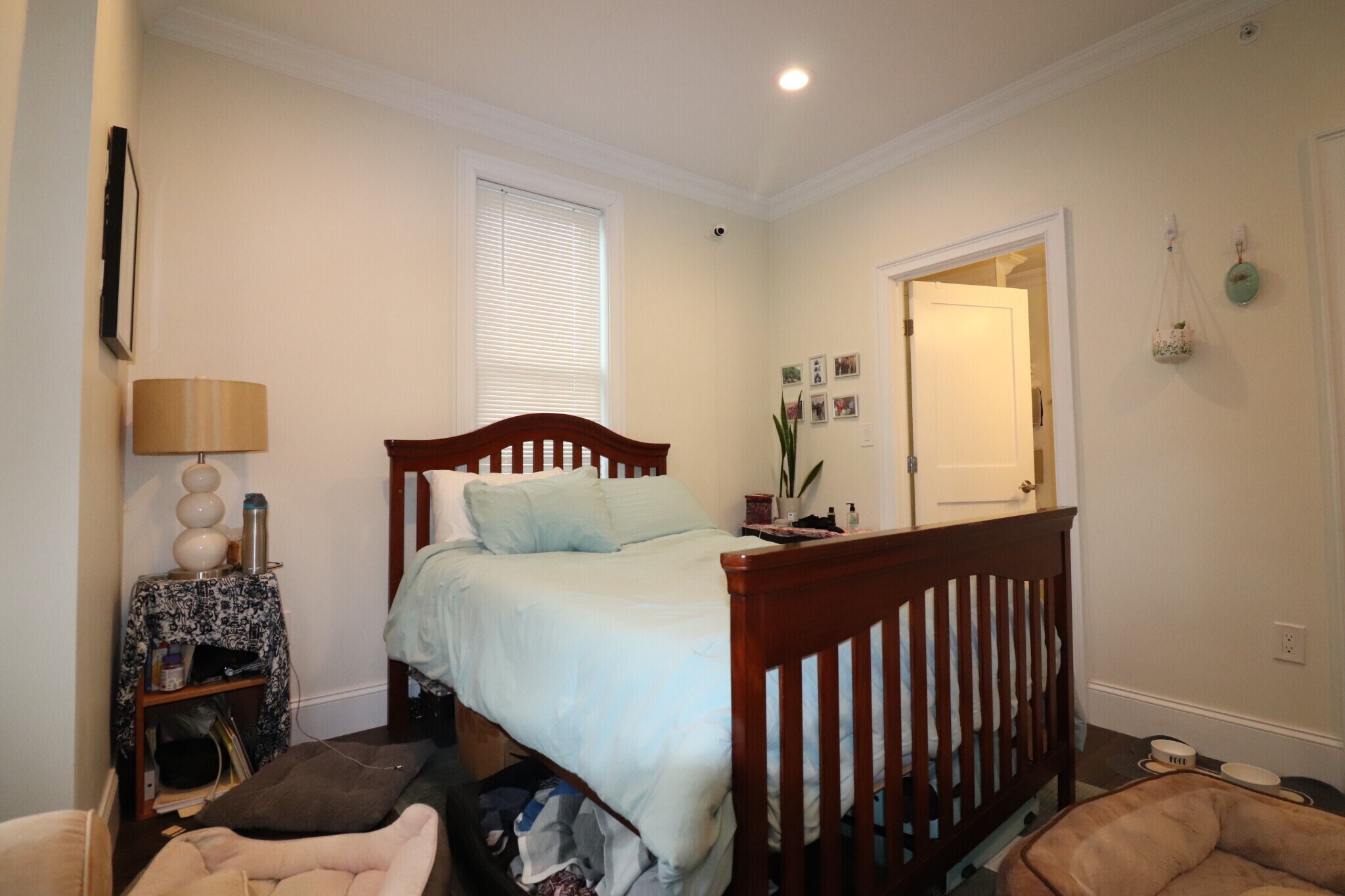 Building Photo - 140 Minden St