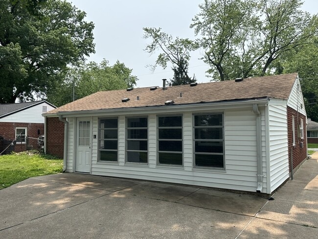Building Photo - 965 Harrison St