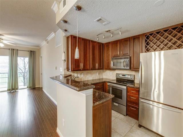 Building Photo - 2201 Wolf St