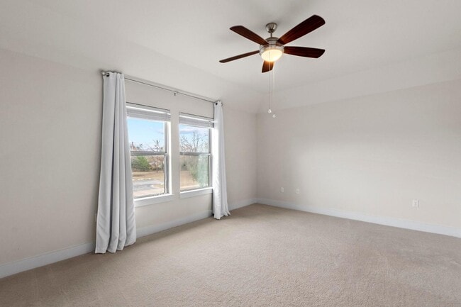 Building Photo - 13001 Hymeadow Dr