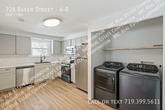 Building Photo - 728 Baker St