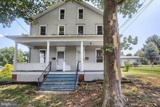 Primary Photo - 117 3rd St