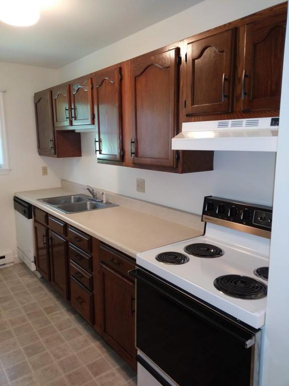 Building Photo - 480 E 5th Ave