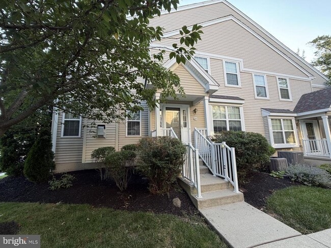 Building Photo - 223 Flagstone Rd