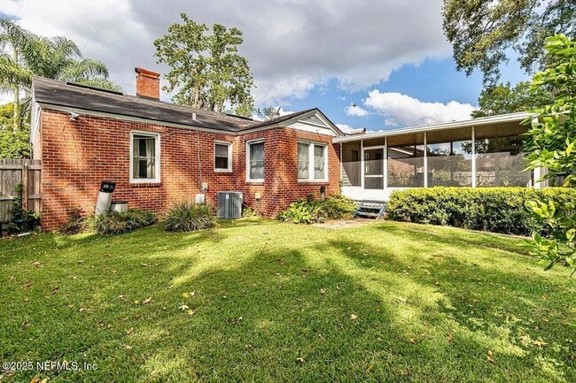 Building Photo - 837 Old Hickory Rd