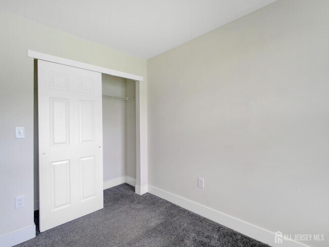 Building Photo - 2302 Timber Ridge Ct