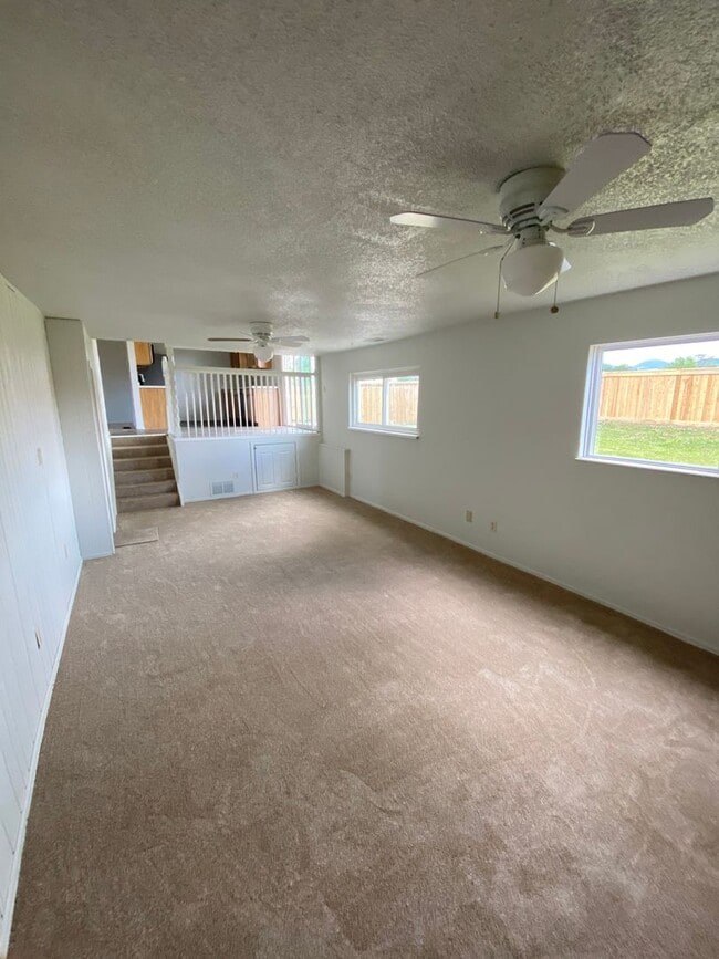 Building Photo - Family Style Home In The Coveted Marsten Neighborhood!