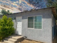 Building Photo - 560 W Ave L