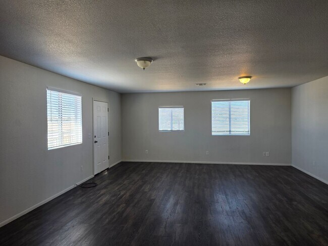 Building Photo - 346 Rio Grande Ct