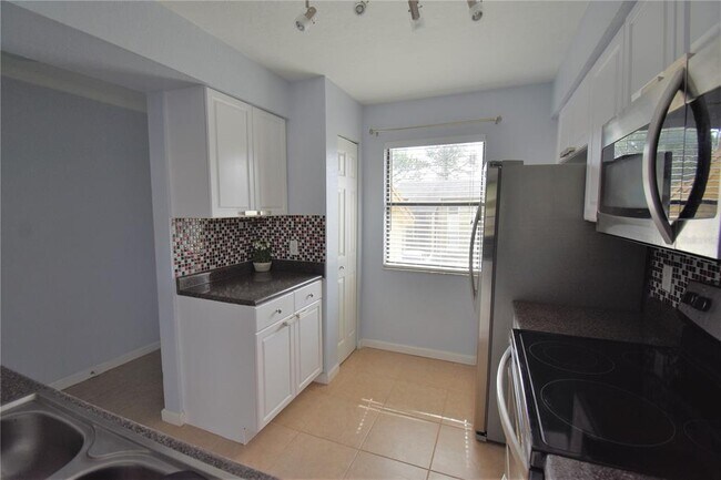 Building Photo - 10177 Sailwinds Blvd S