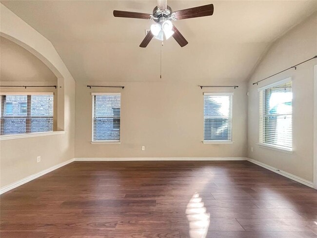 Building Photo - 2468 Millbrook Loop