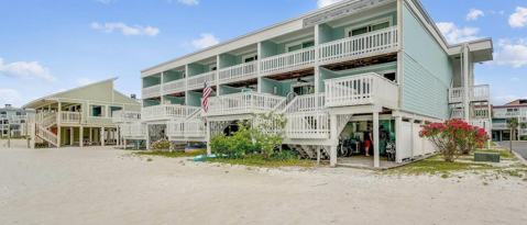 Building Photo - 1100 Fort Pickens Rd