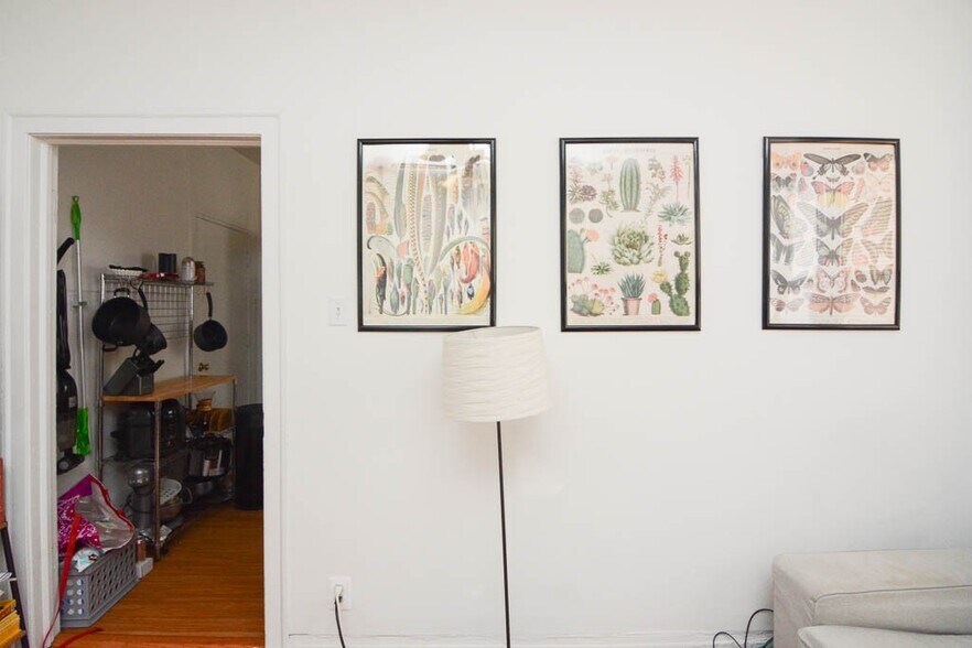 Building Photo - 1938 W Crystal St