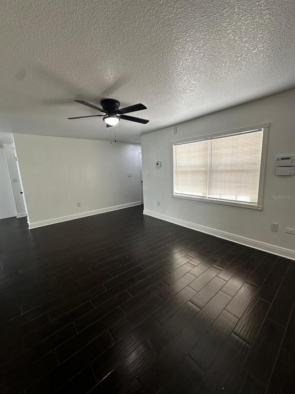 Building Photo - 1520 Country Ridge Dr