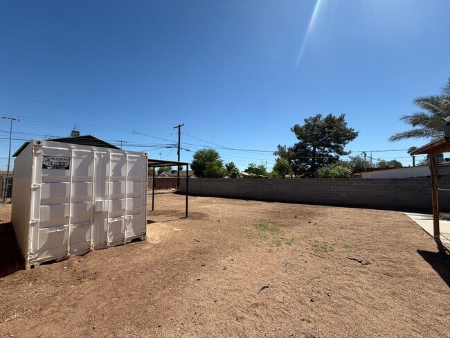 Building Photo - 382 W Cocopah St