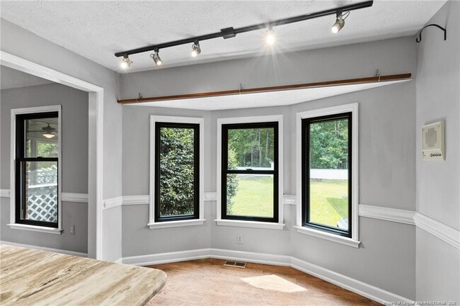Building Photo - 4148 Bent Grass Dr
