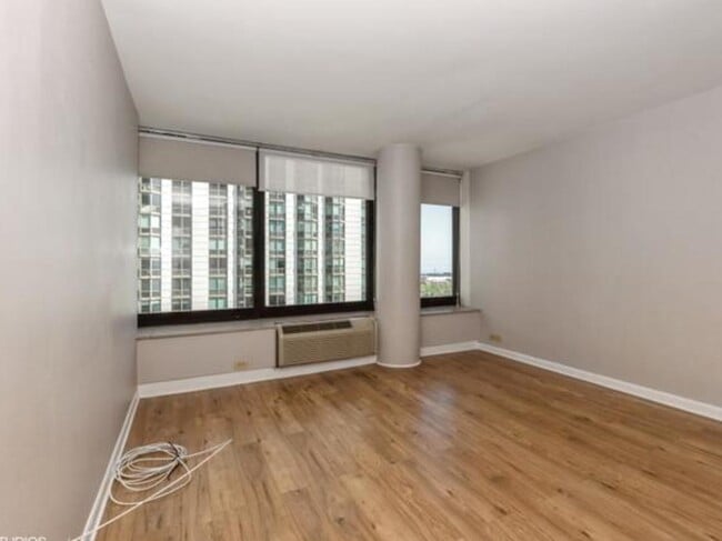 Building Photo - 155 N Harbor Dr