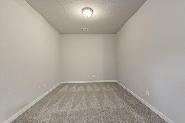 Building Photo - 18407 Kilbowie Pl