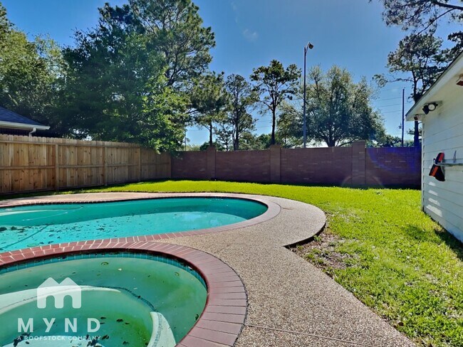 Building Photo - 2219 Garden Terrace Dr