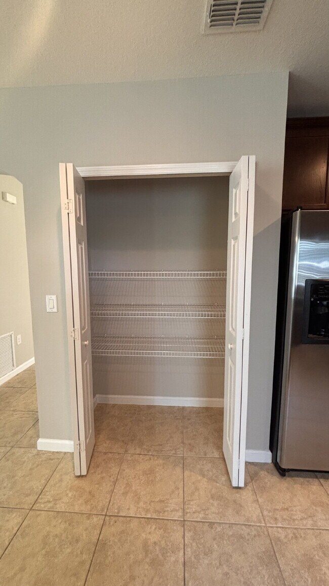 Building Photo - 1309 Corbett Ln