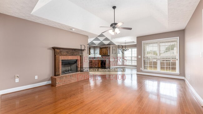 Building Photo - 8031 Garrett Pines Dr