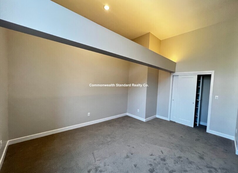 Building Photo - 1661-1663 Washington St. Unit 308