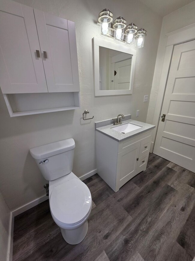 Building Photo - 1350 Winnebago Ave