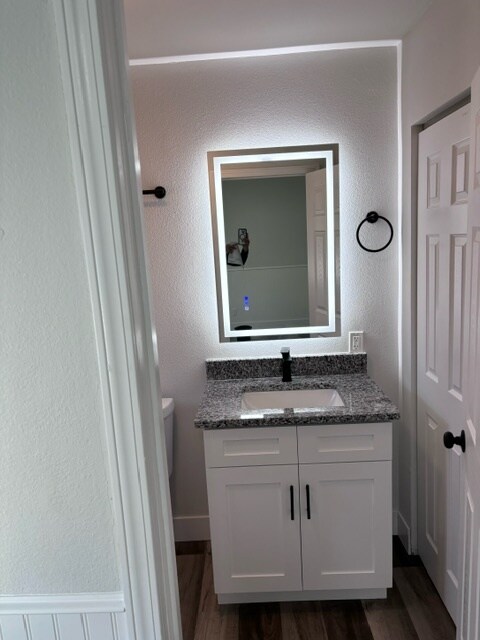 Building Photo - 1724 Kennedy Dr